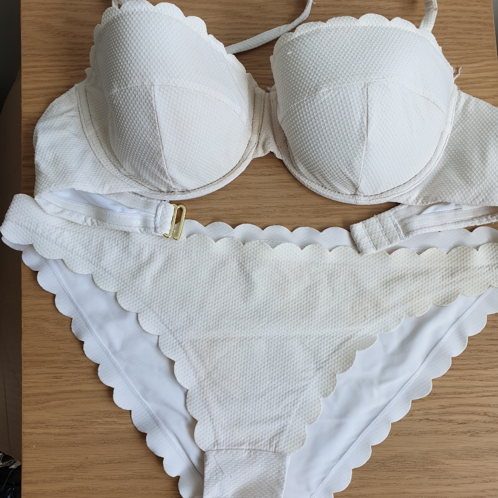 H&M swimsuit 👙, white, sz. 12/ 36D